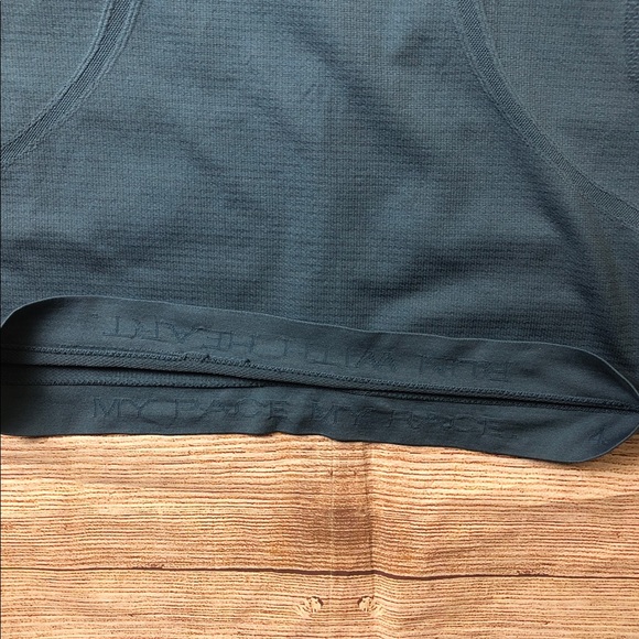 lululemon athletica Swiftly Tech Blue Tank Top - Picture 2 of 10
